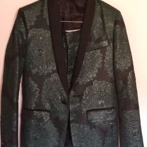 MR TURK TUXEDO JACKET WITH APPLIQUÉ